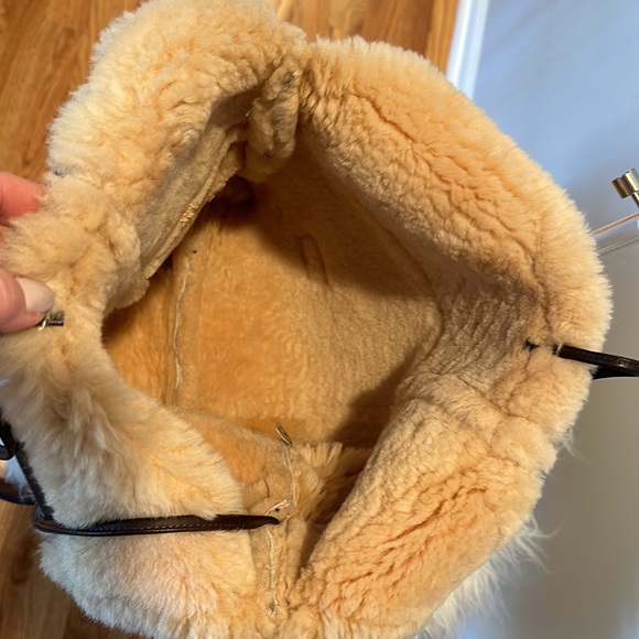 UGG Australia Sheepskin Suede and Shearling Hobo Bag w/pouch - Picture 7 of 15